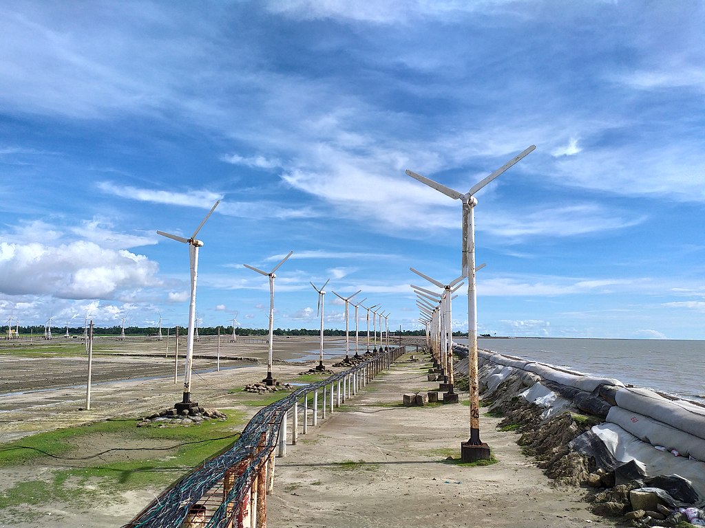 Trump Halts Nearly Completed Wind Farm: Ørsted Caught in the Crossfire